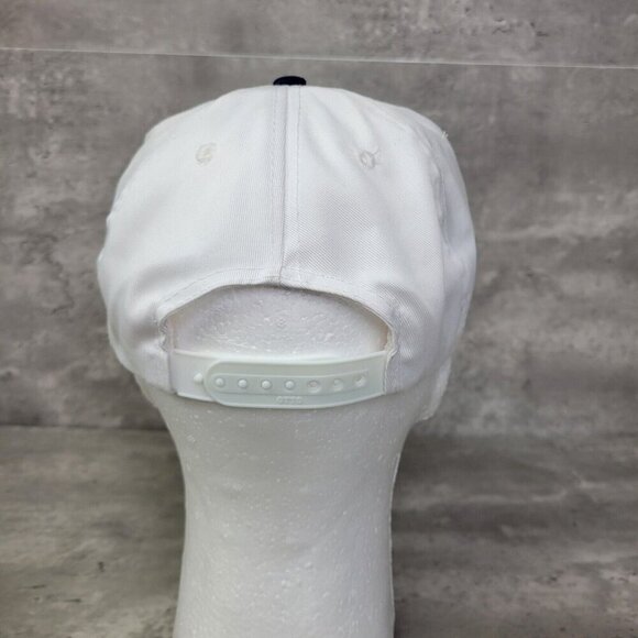 Mission Rubber Company Hat Vintage Snapback Otto Cap White Navy - Picture 3 of 11